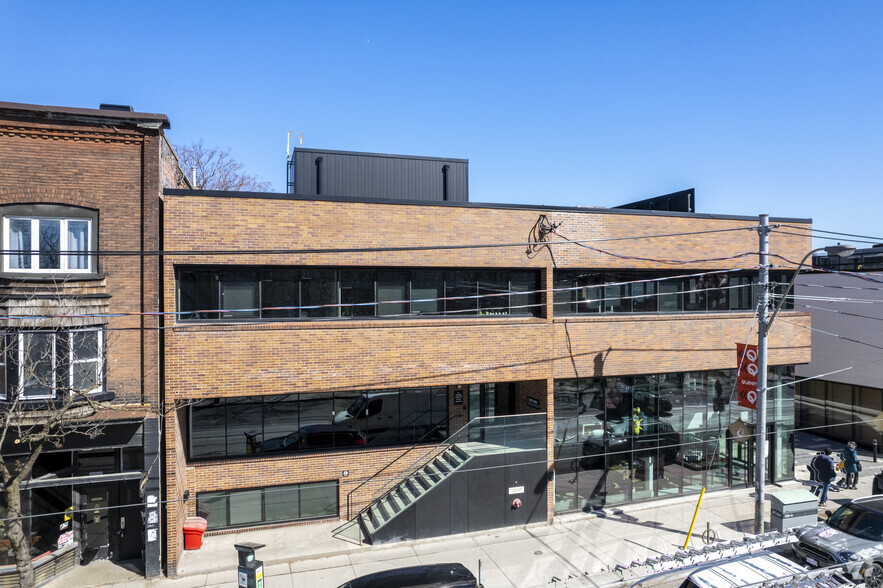 946-952 Queen St W, Toronto, ON for lease - Building Photo - Image 2 of 5