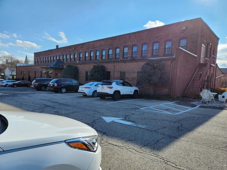 84 Park Ave, Flemington, NJ 08822 Office/Medical for Lease