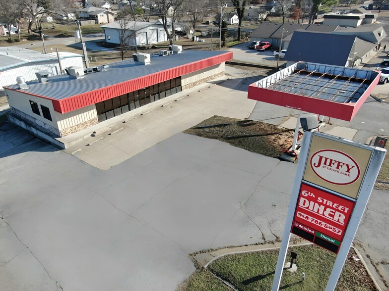 607 S Main St, Grove, OK for sale - Building Photo - Image 1 of 5