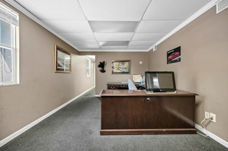 1305 Dunbar Rd, Cayce, SC for lease Interior Photo- Image 2 of 10
