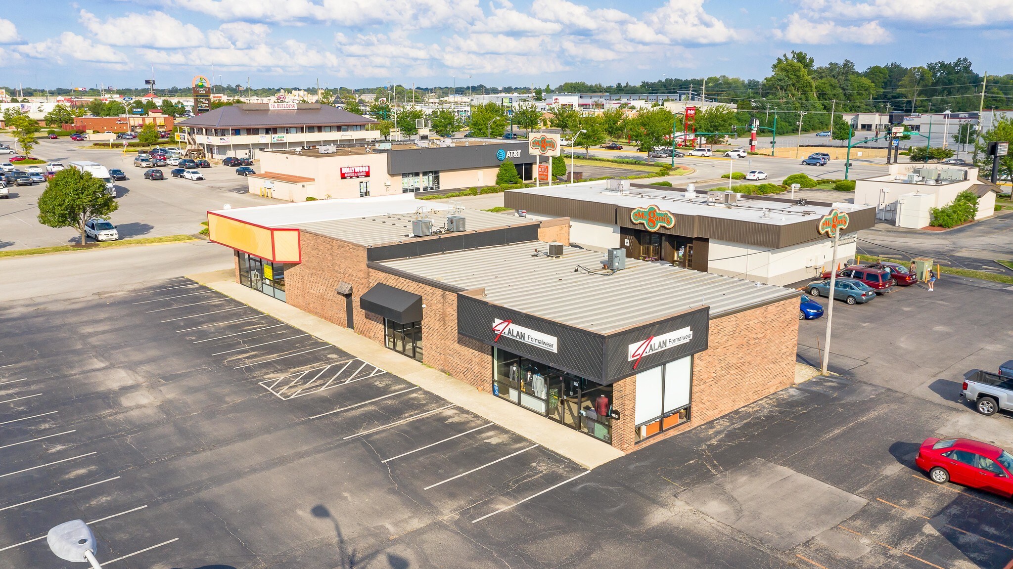 705 E Lewis And Clark Pky, Clarksville, IN for sale Building Photo- Image 1 of 1