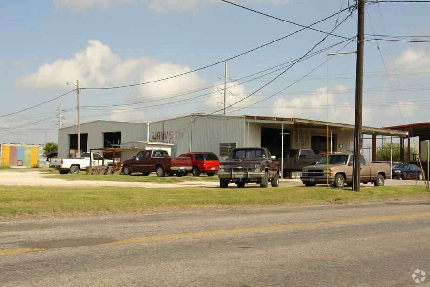 549 N Navigation Blvd, Corpus Christi, TX for sale - Building Photo - Image 2 of 2