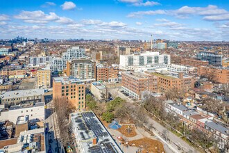 192 Spadina Ave, Toronto, ON - aerial  map view