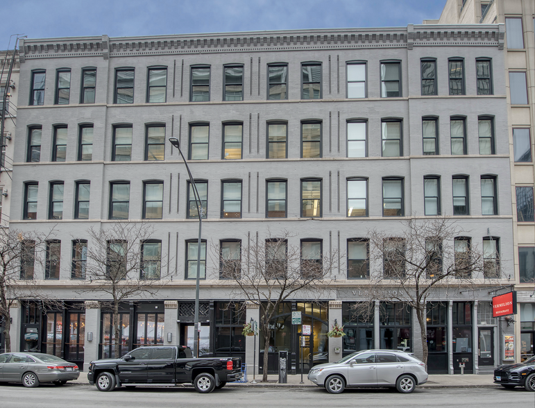 10-18 W Hubbard St, Chicago, IL for lease - Building Photo - Image 1 of 6