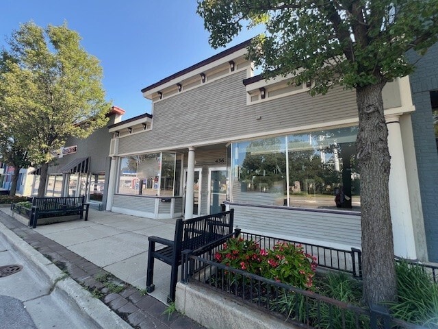 436-438 W Virginia St, Crystal Lake, IL for lease Building Photo- Image 1 of 17