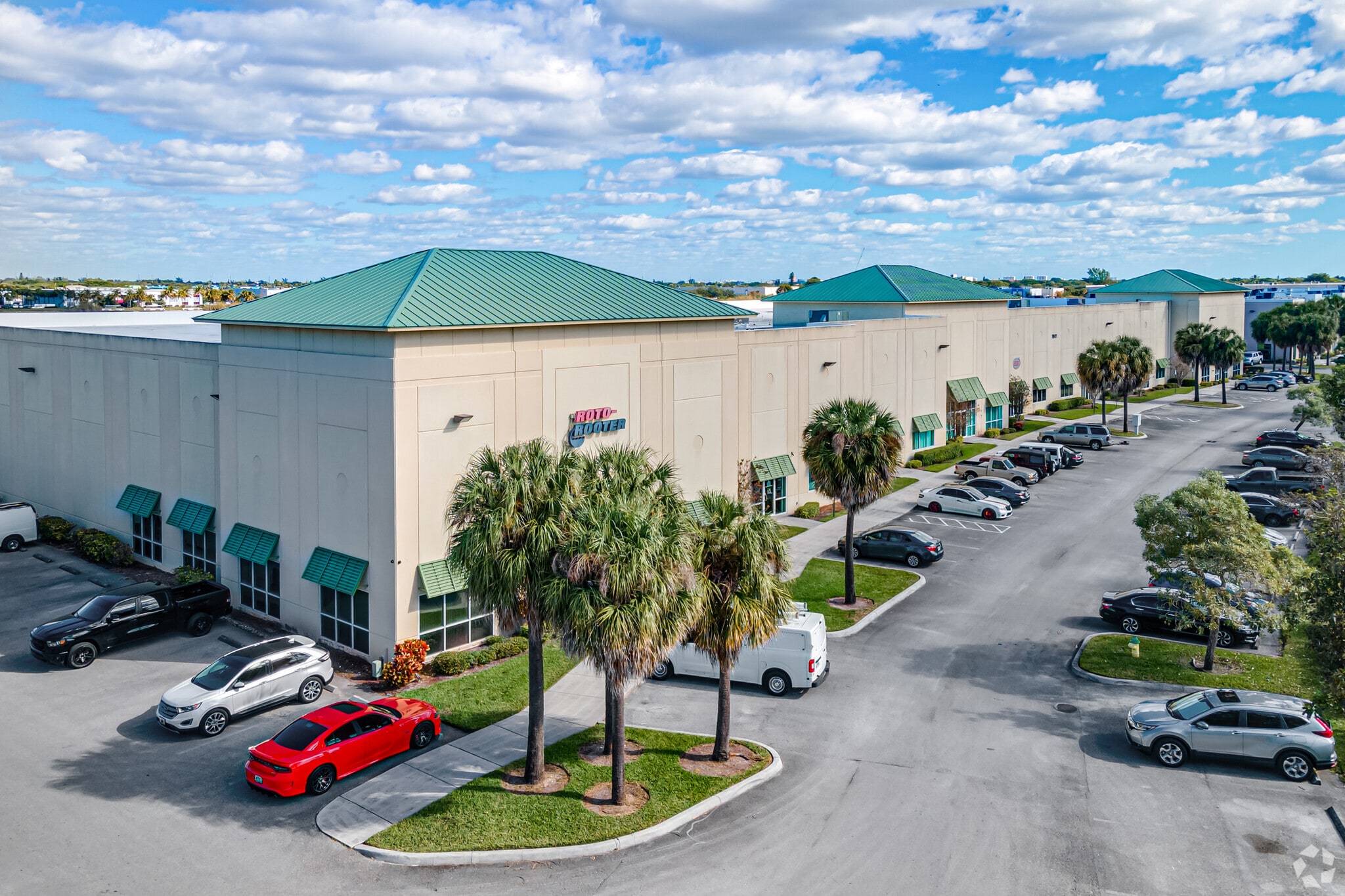 1901 Green Rd, Deerfield Beach, FL for lease Primary Photo- Image 1 of 17