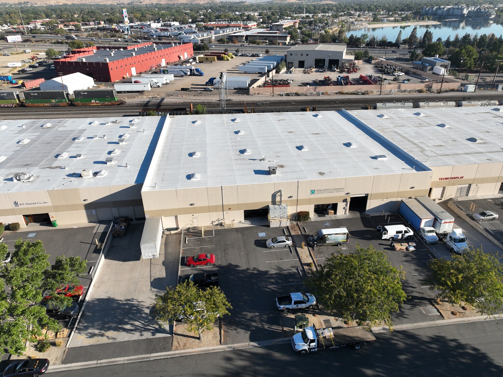 600-656 Dunn Cir, Sparks, NV for lease Building Photo- Image 1 of 6