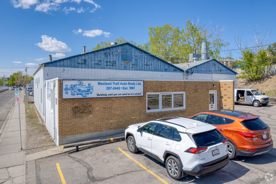 319 38a Ave SE, Calgary, AB for sale - Building Photo - Image 2 of 5