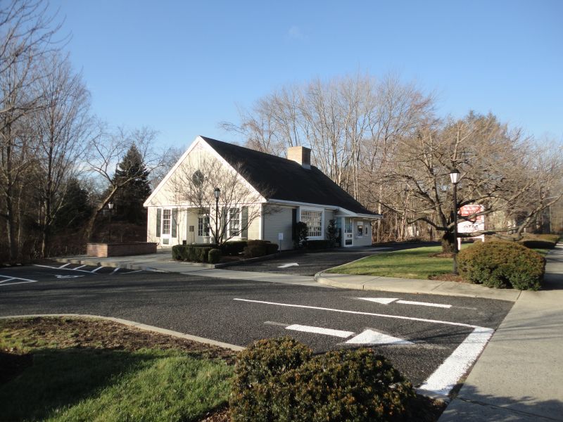 1899 Bronson St, Fairfield, CT for sale Primary Photo- Image 1 of 1