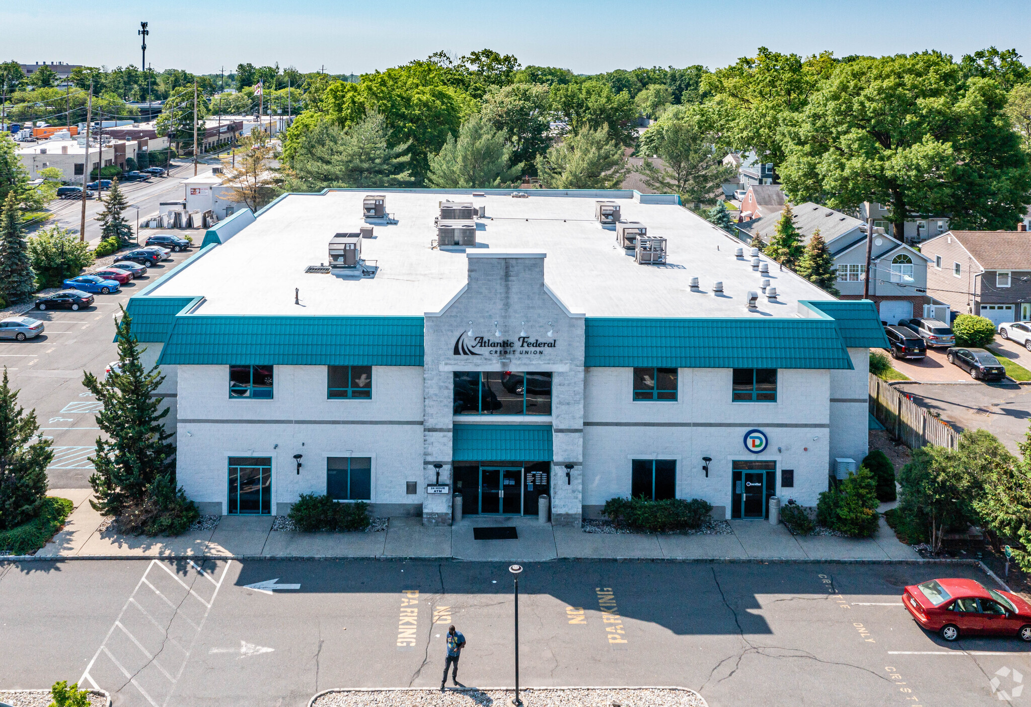 37 Market St, Kenilworth, NJ 07033 ±5,000 15,000 SF Office