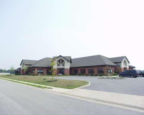 852 Cambridge Blvd, O'Fallon, IL for lease Primary Photo- Image 1 of 3