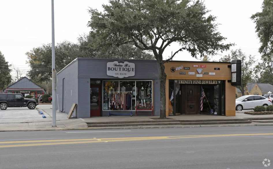 213 W Main St, Tomball, TX for sale - Primary Photo - Image 1 of 2