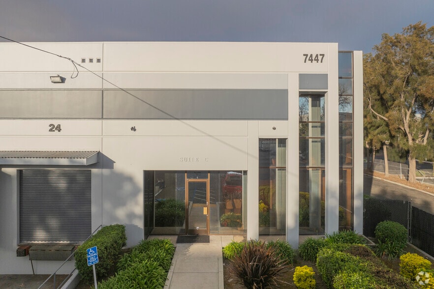 7447 Morton Ave, Newark, CA for lease - Building Photo - Image 3 of 9