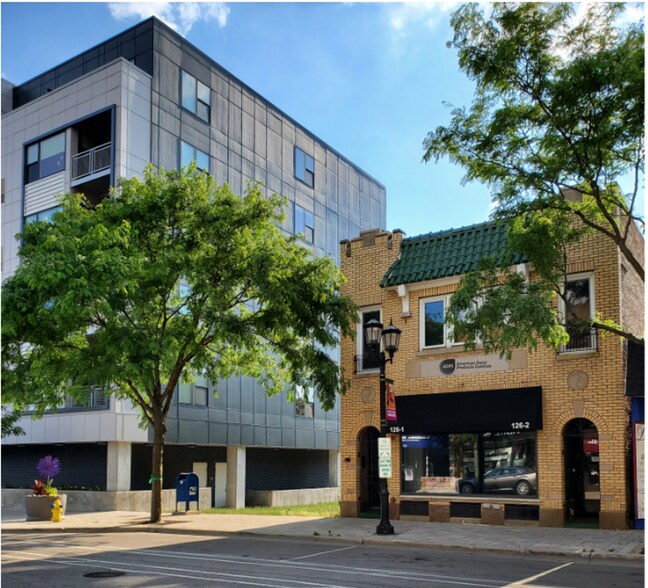 126 N Addison Ave, Elmhurst, IL for sale - Building Photo - Image 1 of 1