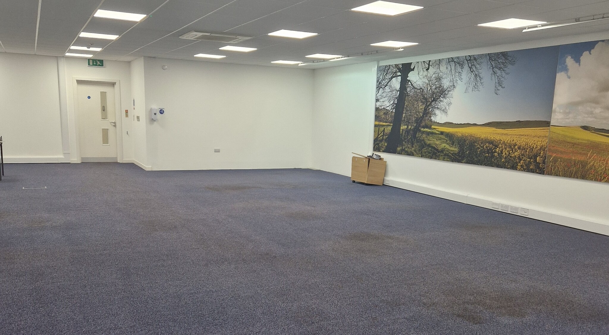 Moor Rd, Chesham for lease Interior Photo- Image 1 of 6