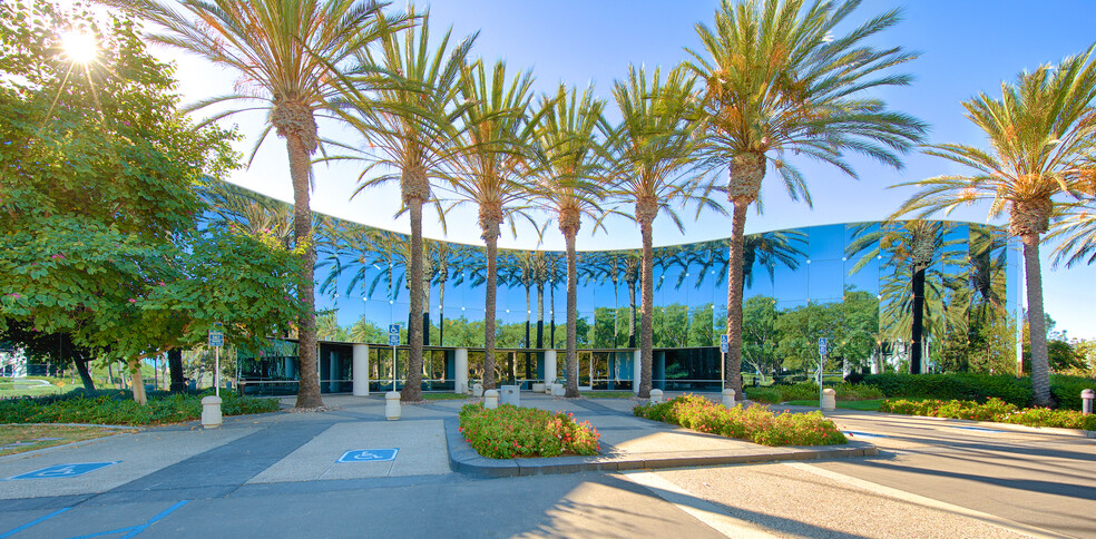 1812 Aston Ave, Carlsbad, CA for sale - Building Photo - Image 1 of 1