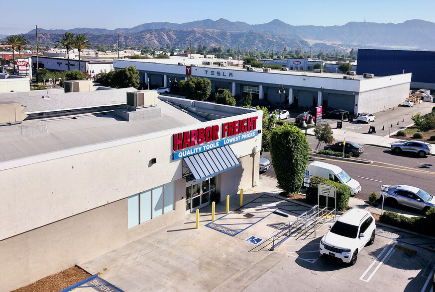 810-822 S San Fernando Blvd, Burbank, CA for sale - Building Photo - Image 1 of 12