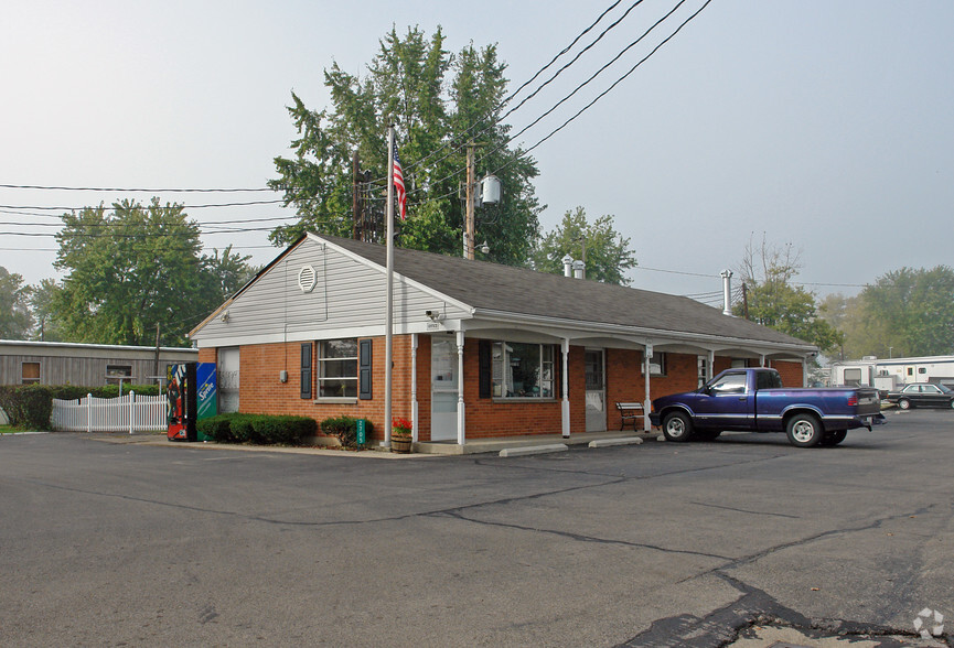 2705 Dryden Rd, Moraine, OH for sale - Primary Photo - Image 1 of 1