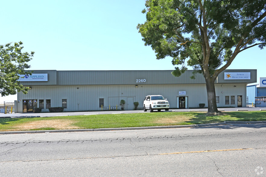 2260 Cooper Ave, Merced, CA for lease - Building Photo - Image 3 of 33