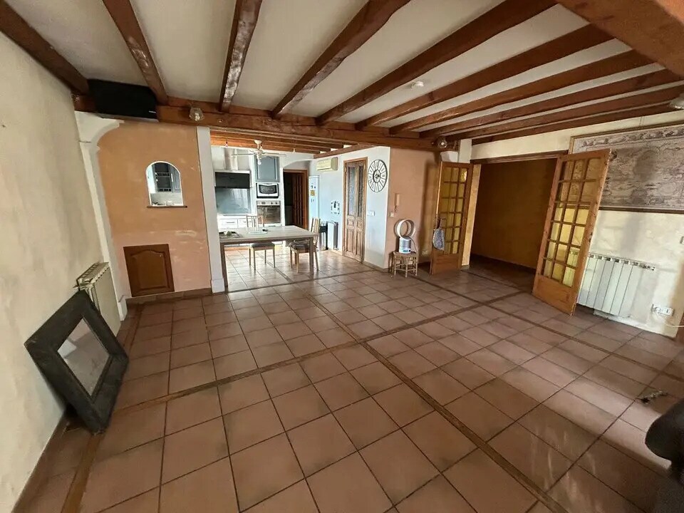 Flex in Cavaillon for sale Building Photo- Image 1 of 13