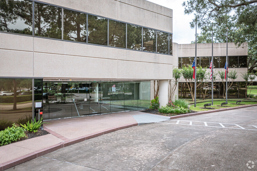 900 Threadneedle St, Houston, TX 77079 - Office For Sale | LoopNet