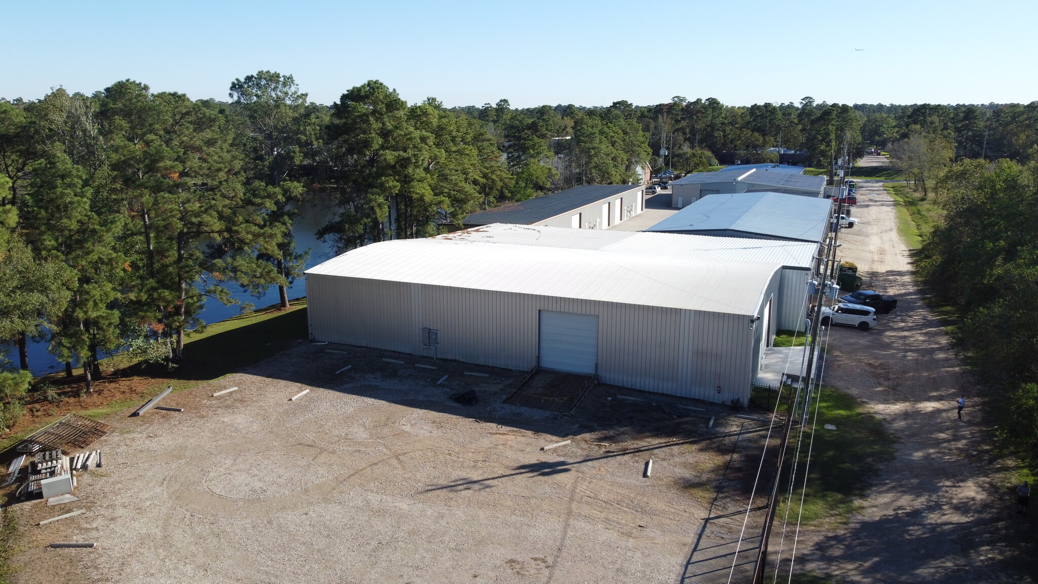 1515 Lakeville Dr, Kingwood, TX for lease Building Photo- Image 1 of 7