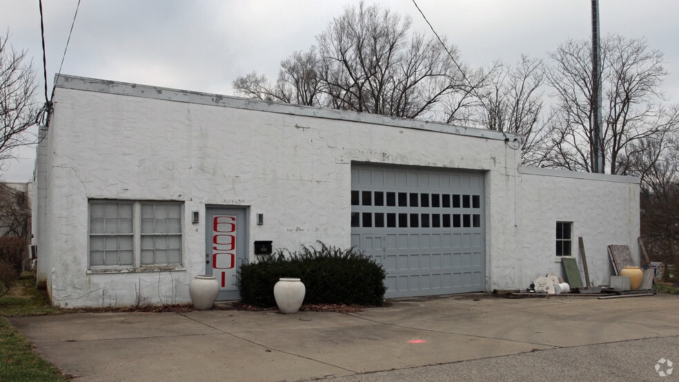 6901 Morrison Plz, Madeira, OH for sale - Primary Photo - Image 1 of 2