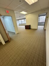 N14W24200 W Tower Pl, Waukesha, WI for lease Interior Photo- Image 1 of 16