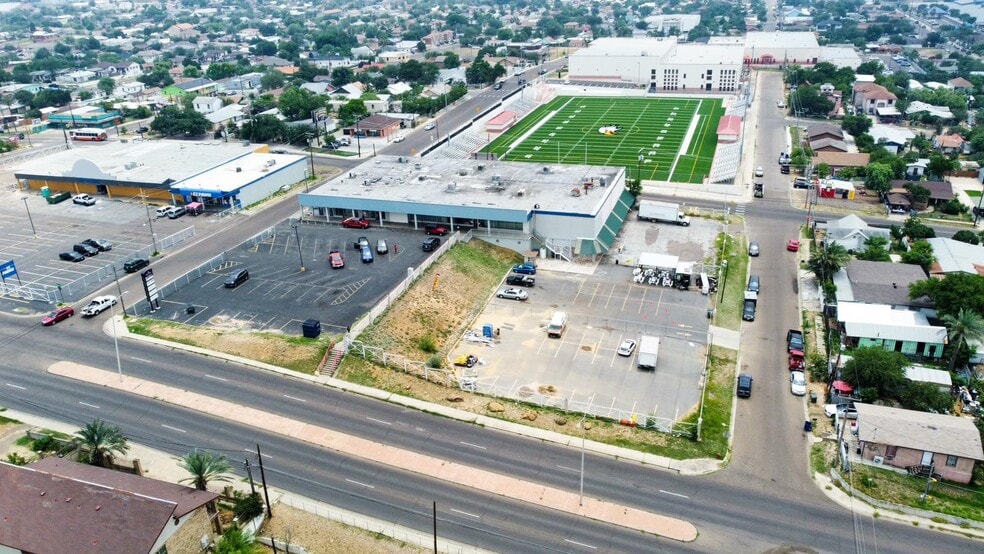 201 Clark Boulevard, Laredo, TX 78040 Retail for Sale