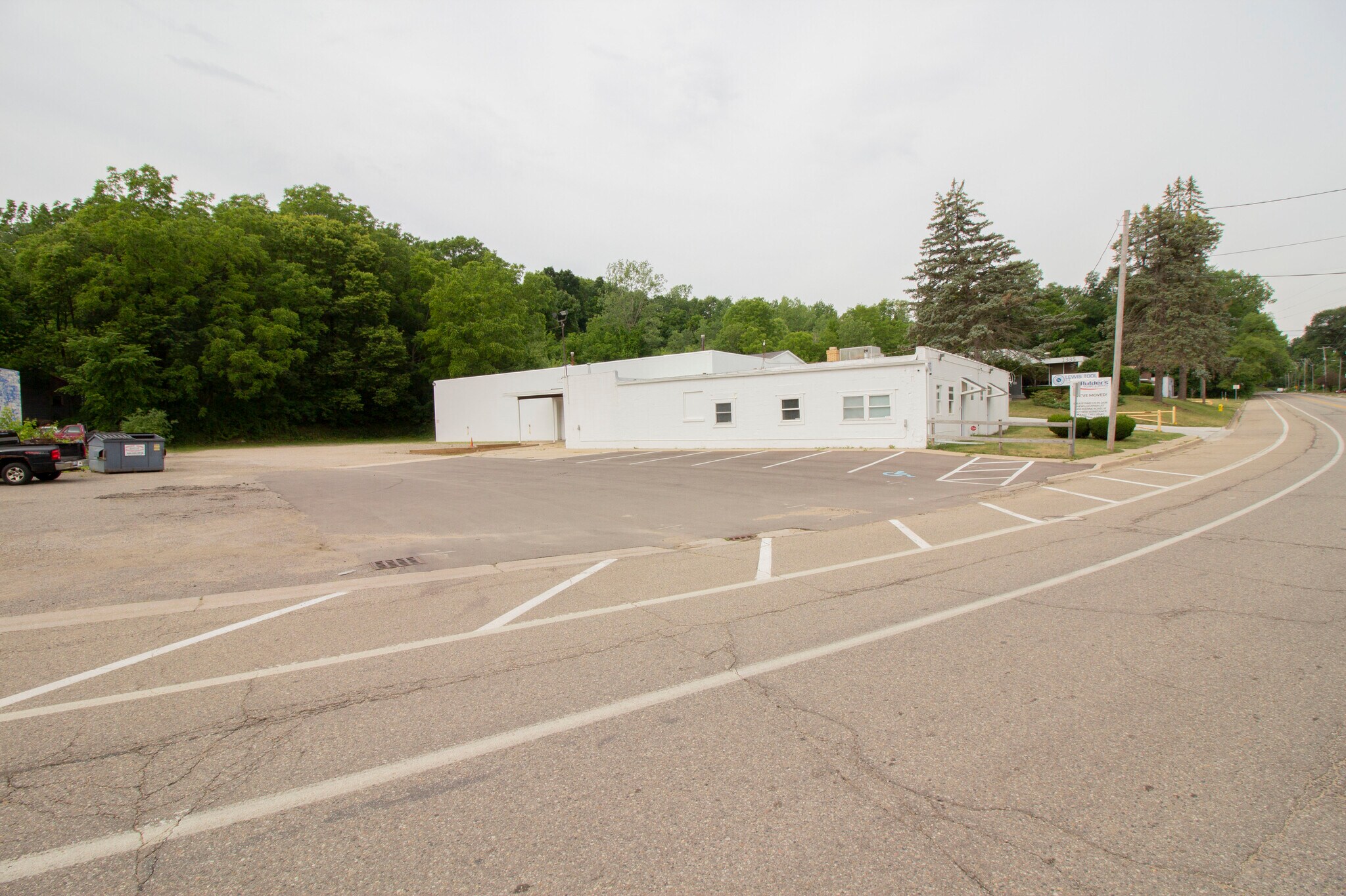 1317 Ravine Rd, Kalamazoo, MI for sale Building Photo- Image 1 of 1
