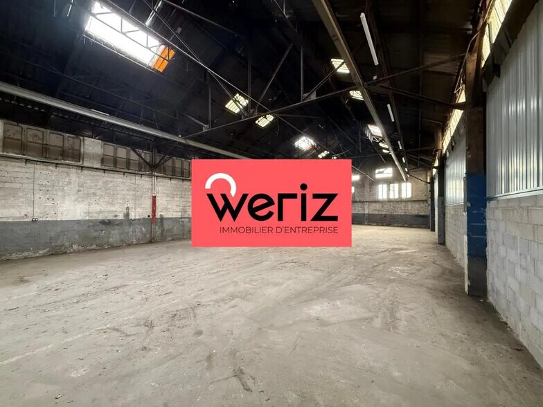 Flex in Marseille for lease - Interior Photo - Image 3 of 5