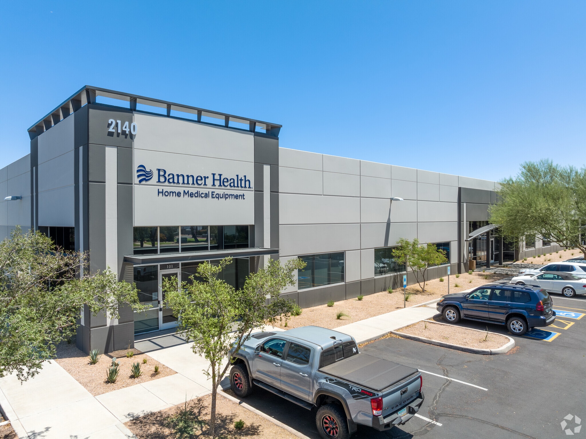 2140 W Broadway Rd, Mesa, AZ for lease Building Photo- Image 1 of 7