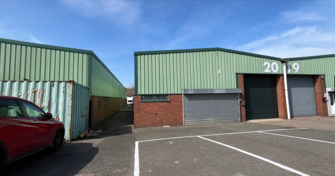 Unit 21-25 Saltbrook Trading Estate, Saltbrook Rd, Halesowen for lease Building Photo- Image 1 of 4