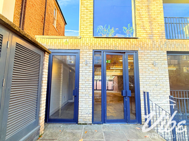 65 Tudor rd, London LND - Warehouse