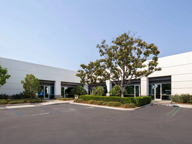 1 Technology Dr, Irvine, CA for lease - Building Photo - Image 2 of 27