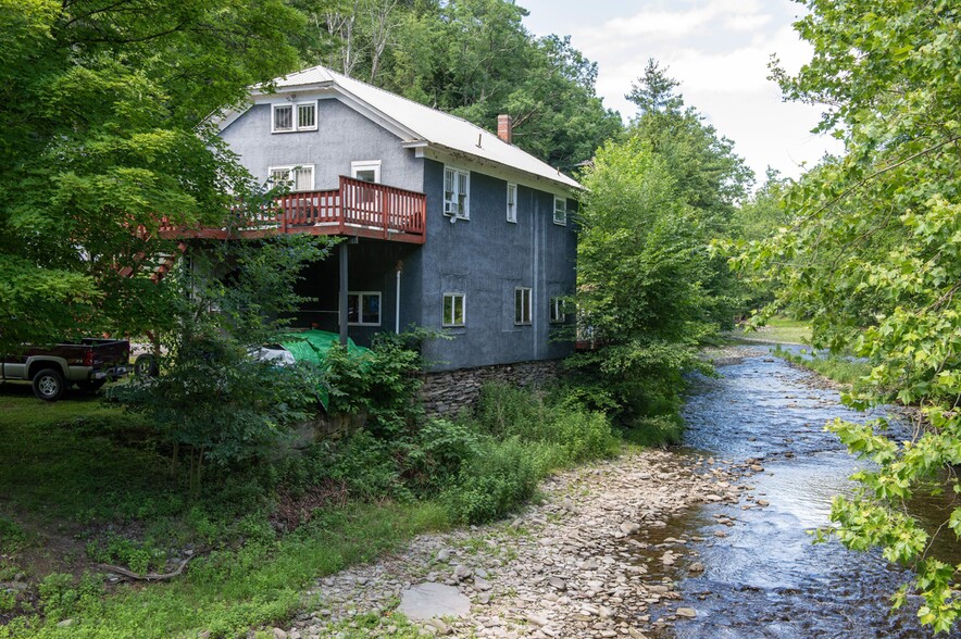 6 County Route 121, Callicoon, NY for sale - Building Photo - Image 2 of 8