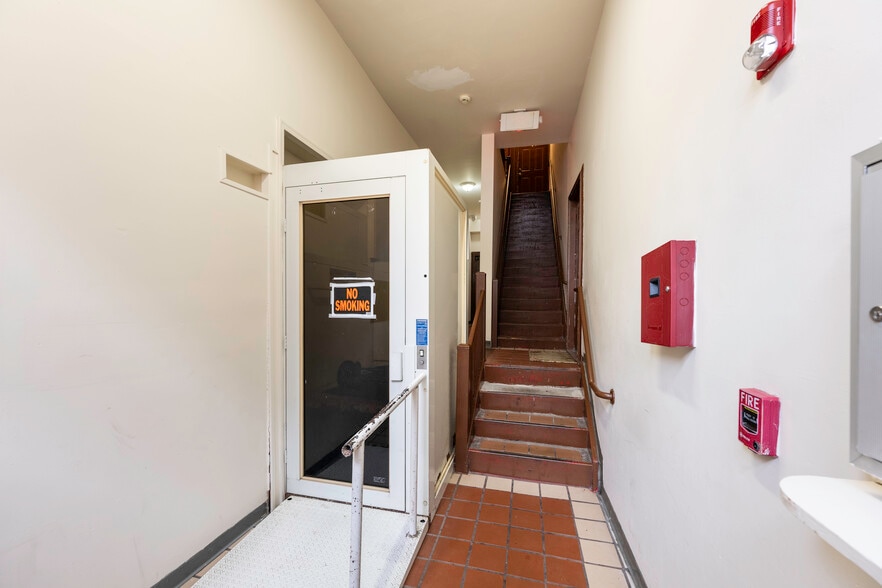 279 S Broadway, Yonkers, NY for sale - Building Photo - Image 3 of 24