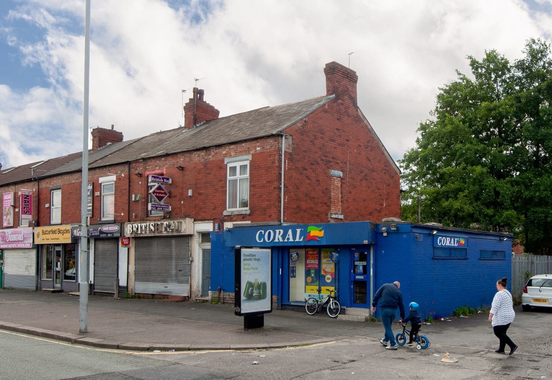 381-401 Hollinwood Ave, Manchester for sale Primary Photo- Image 1 of 1