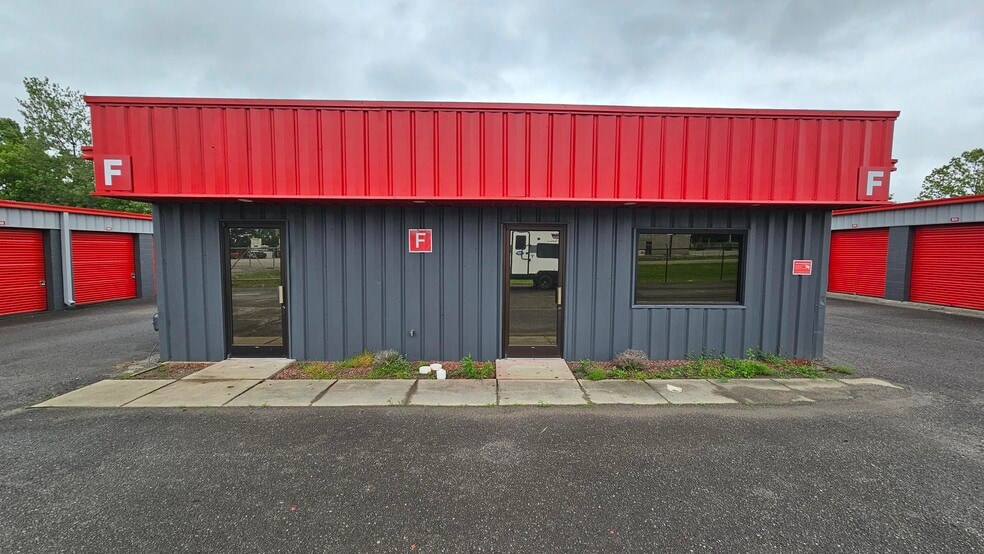 813 N Broadway, Portland, TN for lease - Building Photo - Image 2 of 13