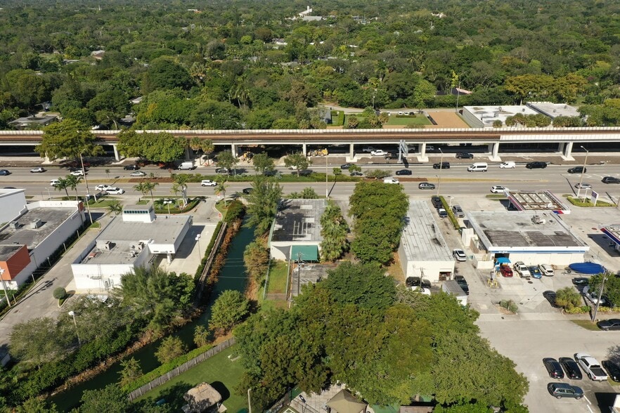 6380 S Dixie Hwy, South Miami, FL for sale - Building Photo - Image 2 of 6