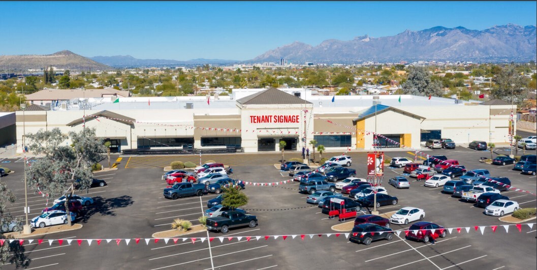 902 W Irvington Rd, Tucson, AZ for lease Building Photo- Image 1 of 1