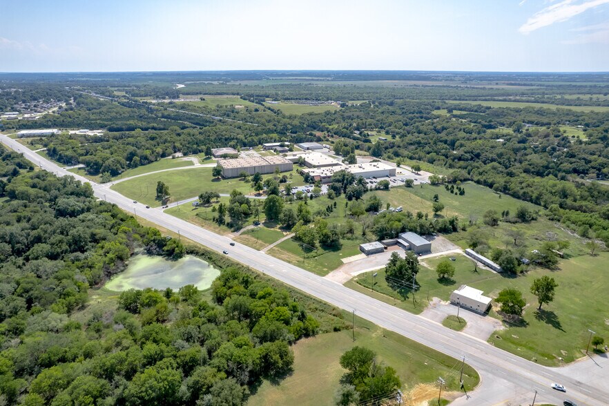 1620 N Main St, Noble, OK for sale - Primary Photo - Image 1 of 16