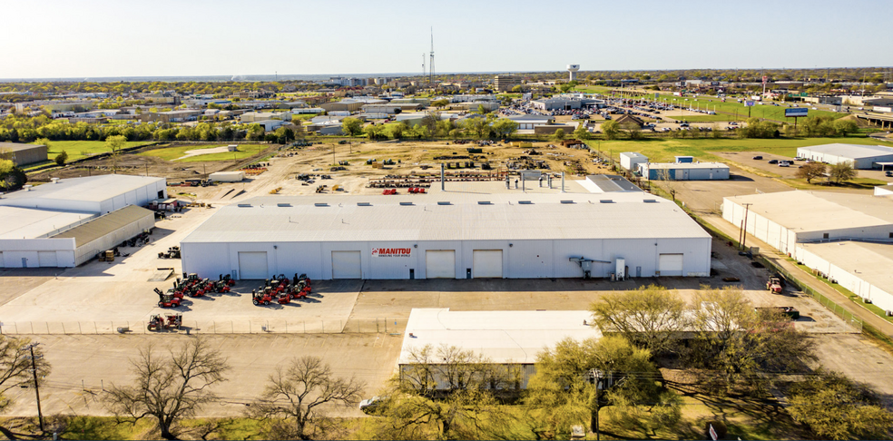 6401 Imperial Dr, Woodway, TX for lease - Building Photo - Image 1 of 7