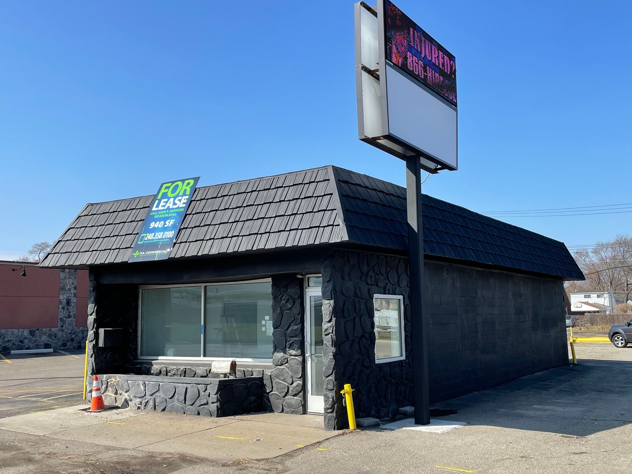 21271 Mound Rd, Warren, MI for sale Building Photo- Image 1 of 1