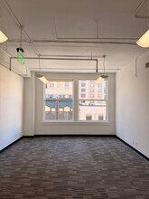 610 SW Broadway, Portland, OR for lease Interior Photo- Image 1 of 2