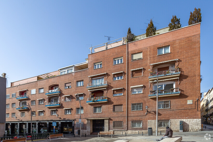 Calle De La Alameda, 22, Madrid, Madrid for lease - Building Photo - Image 2 of 4