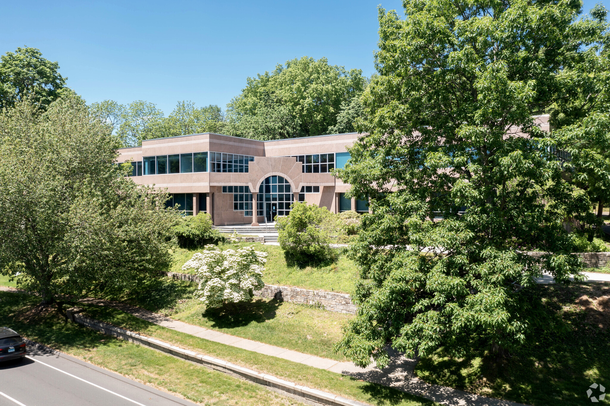 276 Post Rd W, Westport, CT for sale Primary Photo- Image 1 of 1