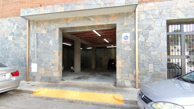 Retail in Rubí, Barcelona for lease Interior Photo- Image 1 of 5