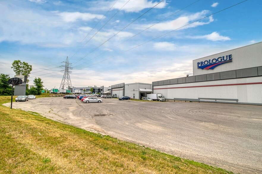 1650 Boul Lionel-Bertrand, Boisbriand, QC for lease - Building Photo - Image 1 of 5