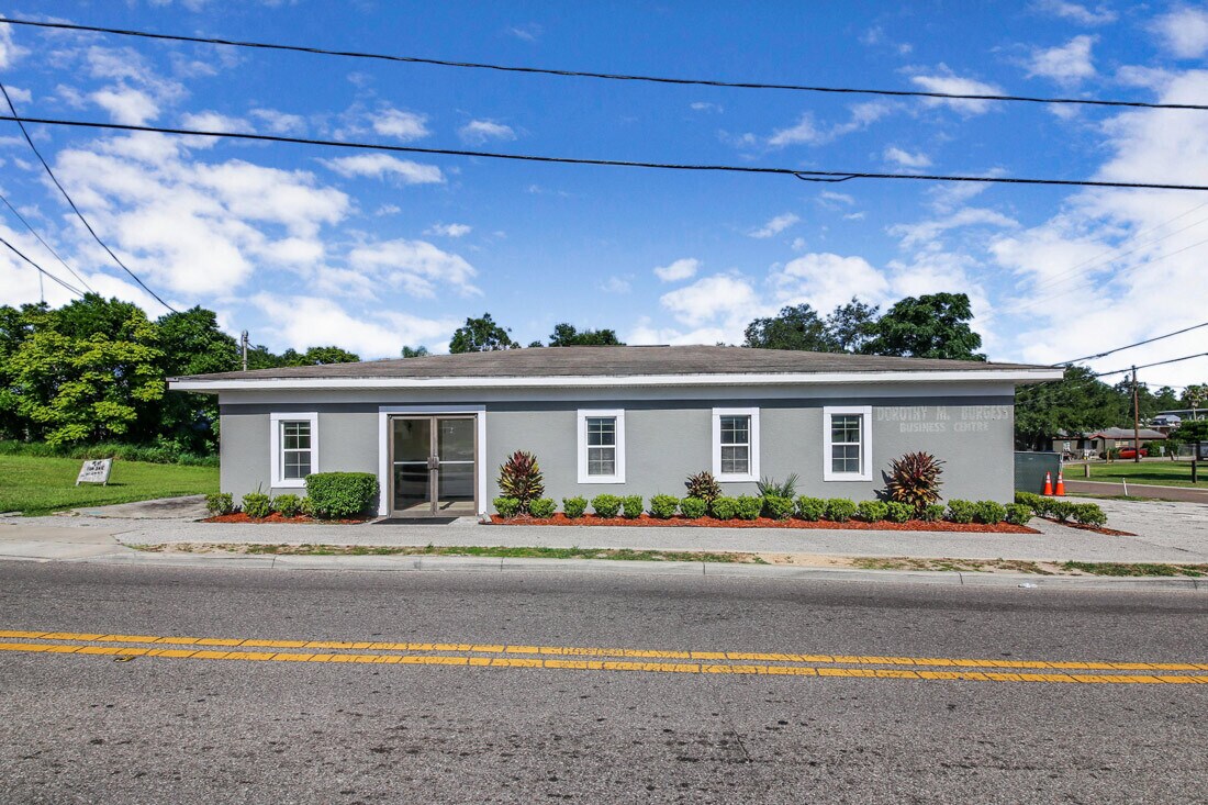 1021 Martin Luther King Jr Way, Haines City, FL 33844